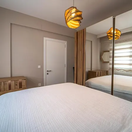 Comfortable Flat With Shared Pool Backyard And A Refreshing Balcony In Apartman *